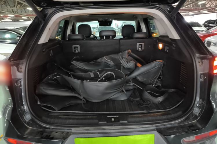 Used EXEED Lingyun 2019 1.6T Two-Wheel Drive Diamond Edition Trunk