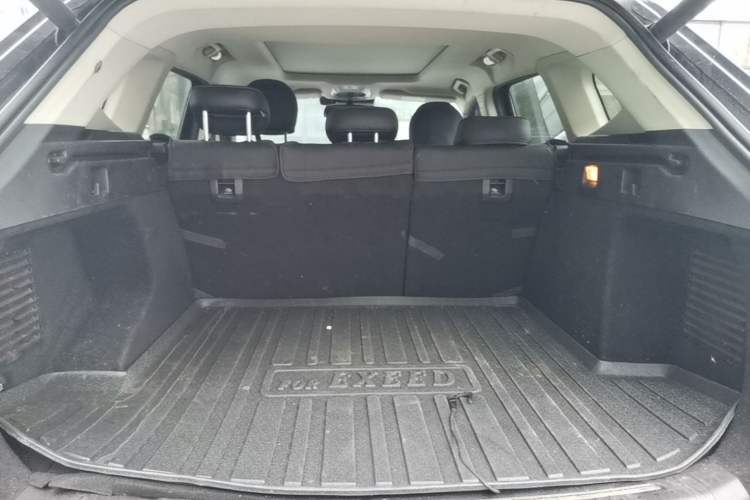 Used EXEED Lingyun 2019 1.6T Two-Wheel Drive Diamond Edition Trunk