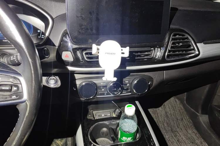 Used EXEED Lingyun 2019 1.6T Two-Wheel Drive Diamond Edition Audio And AC Panel