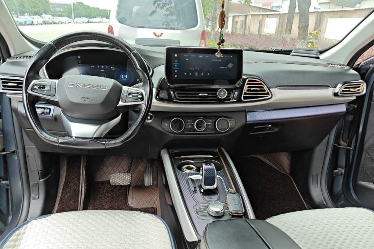 Used EXEED Lingyun 2019 1.6T Two-Wheel Drive Diamond Edition Center Console