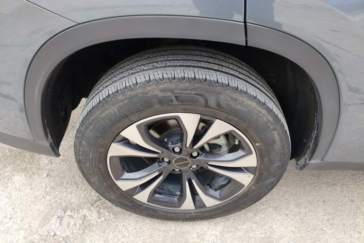 Used EXEED Lingyun 2019 1.6T Two-Wheel-Drive Platinum Edition Exterior 5