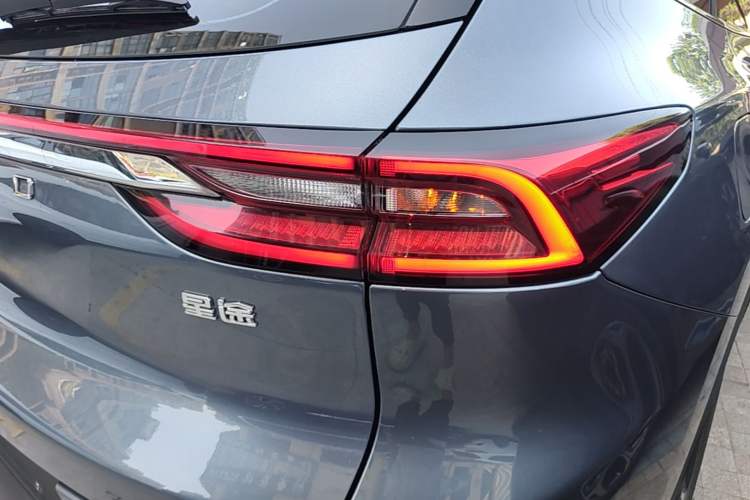 Used EXEED Lingyun 2019 1.6T Two-Wheel-Drive Platinum Edition Right Rear Taillight