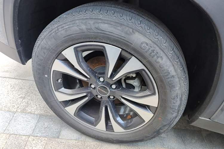 Used EXEED Lingyun 2019 1.6T Two-Wheel-Drive Platinum Edition Right Rear Wheel Hub