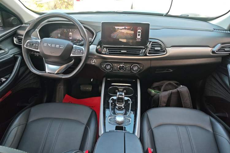 Used EXEED Lingyun 2019 1.6T Two-Wheel Drive Diamond Edition Center Console