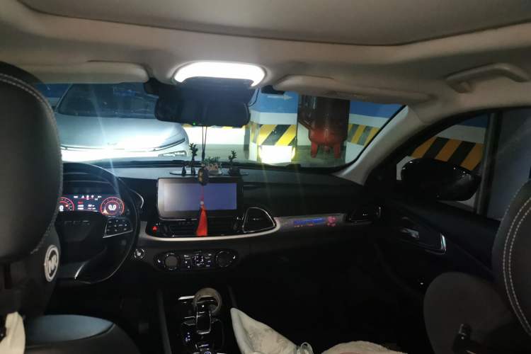 Used EXEED Lingyun 2019 1.6T Two-Wheel Drive Diamond Edition Headliner