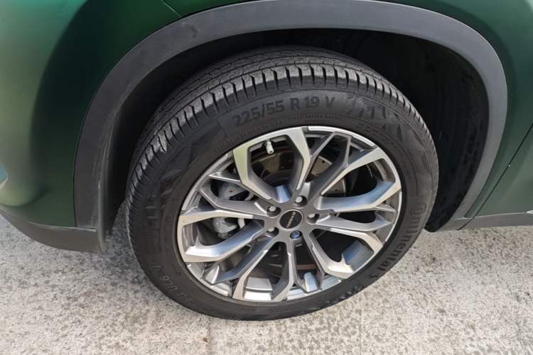 Used EXEED Lingyun 2019 1.6T Two-Wheel Drive Diamond Edition Left Front Wheel Hub