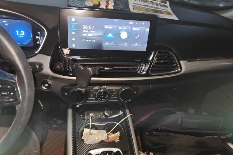 Used EXEED Lingyun 2019 1.6T Two-Wheel Drive Diamond Edition Audio And AC Panel
