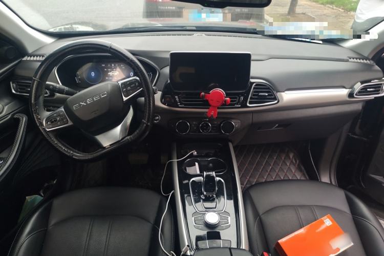 Used EXEED Lingyun 2019 1.6T Two-Wheel Drive Diamond Edition Center Console