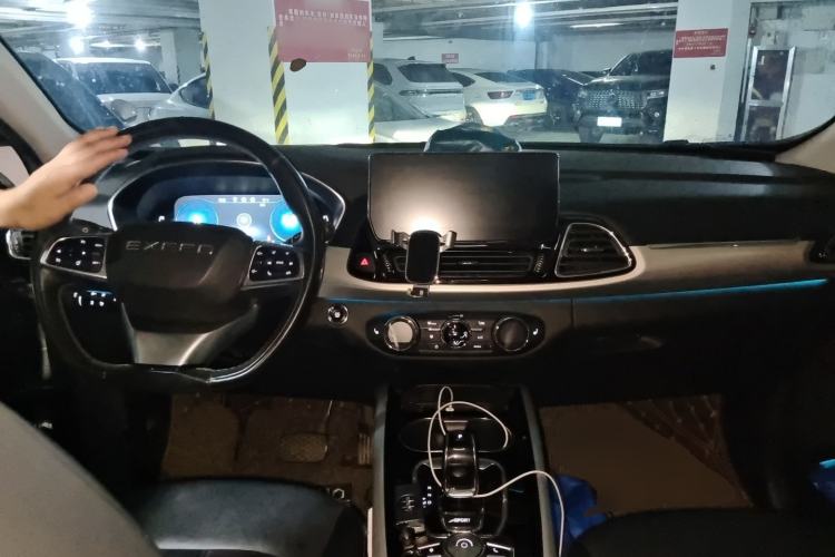 Used EXEED Lingyun 2019 1.6T Two-Wheel Drive Diamond Edition Center Console