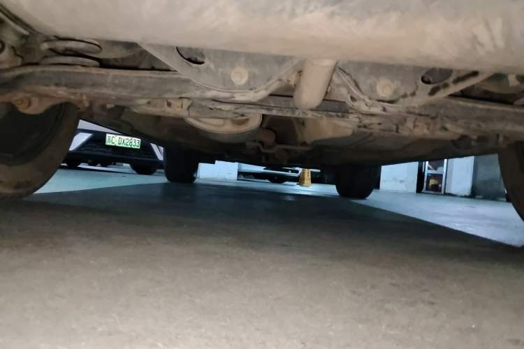 Used EXEED Lingyun 2019 1.6T Two-Wheel Drive Diamond Edition Chassis Rear