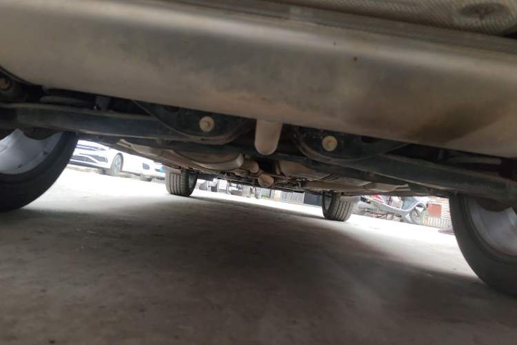 Used EXEED Lingyun 2019 1.6T Two-Wheel Drive Diamond Edition Chassis Rear