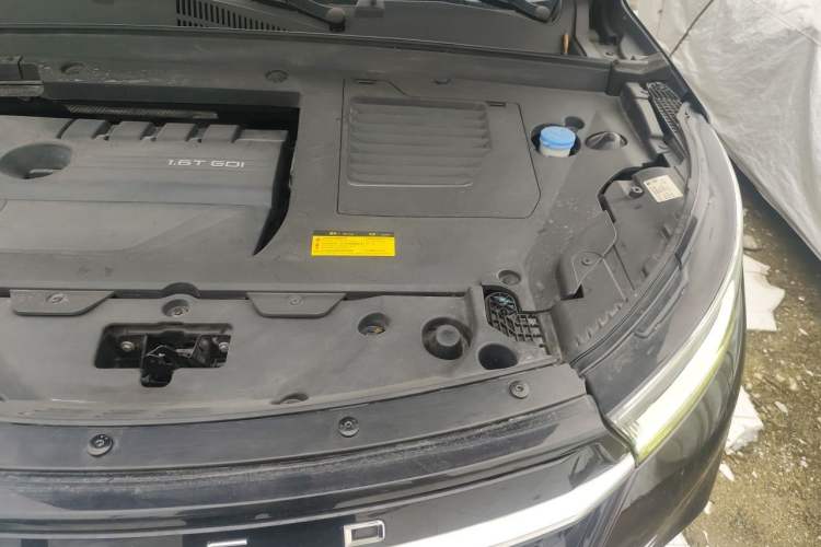 Used EXEED Lingyun 2019 1.6T Two-Wheel Drive Diamond Edition Engine Bay Left