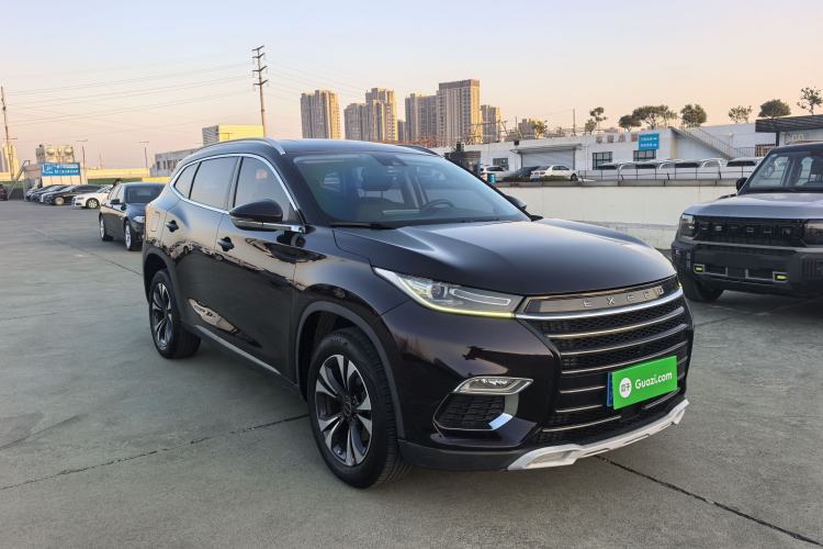 Used EXEED Lingyun 2019 1.6T Two-Wheel-Drive Platinum Edition Exterior 2