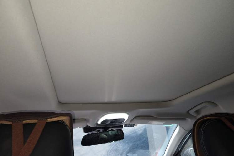 Used EXEED Lingyun 2019 1.6T Two-Wheel Drive Diamond Edition Headliner