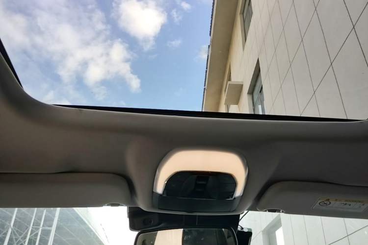 Used EXEED Lingyun 2019 1.6T Two-Wheel Drive Diamond Edition Headliner