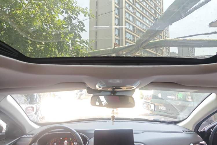 Used EXEED Lingyun 2019 1.6T Two-Wheel Drive Diamond Edition Headliner