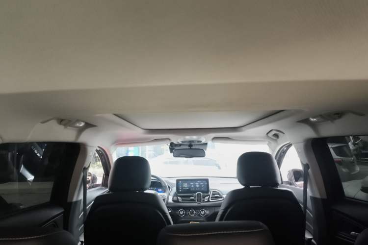 Used EXEED Lingyun 2019 1.6T Two-Wheel Drive Diamond Edition Headliner