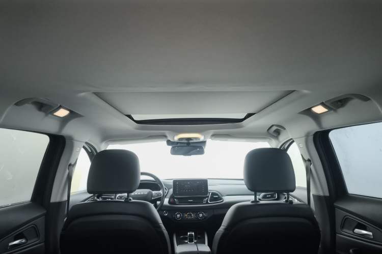 Used EXEED Lingyun 2019 1.6T Two-Wheel Drive Diamond Edition Headliner