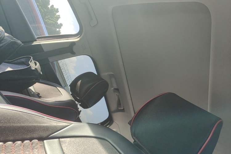 Used EXEED Lingyun 2019 1.6T Two-Wheel Drive Diamond Edition Headliner