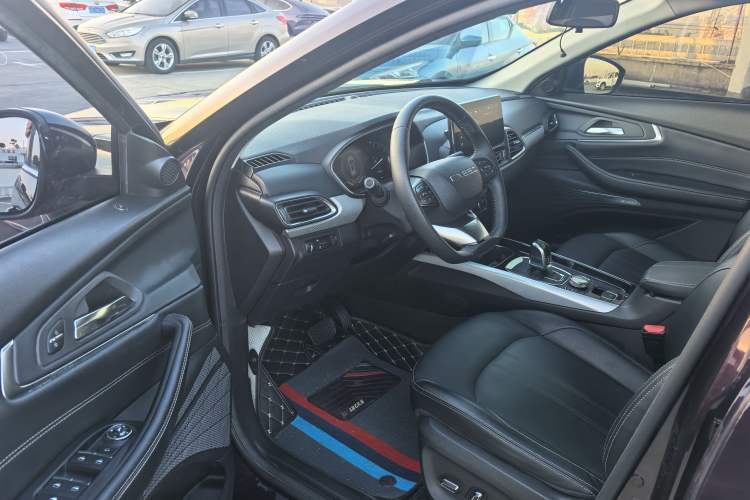 Used EXEED Lingyun 2019 1.6T Two-Wheel-Drive Platinum Edition Interior 2