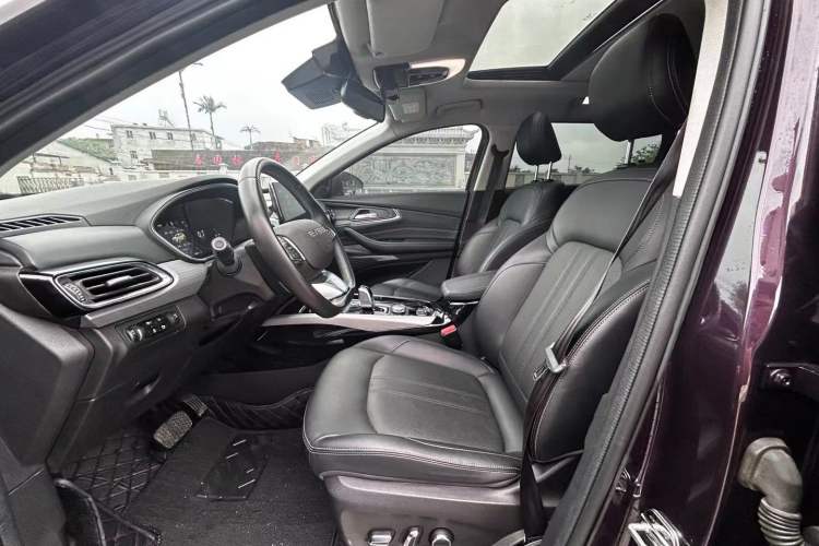 Used EXEED Lingyun 2019 1.6T Two-Wheel Drive Diamond Edition Interior 3