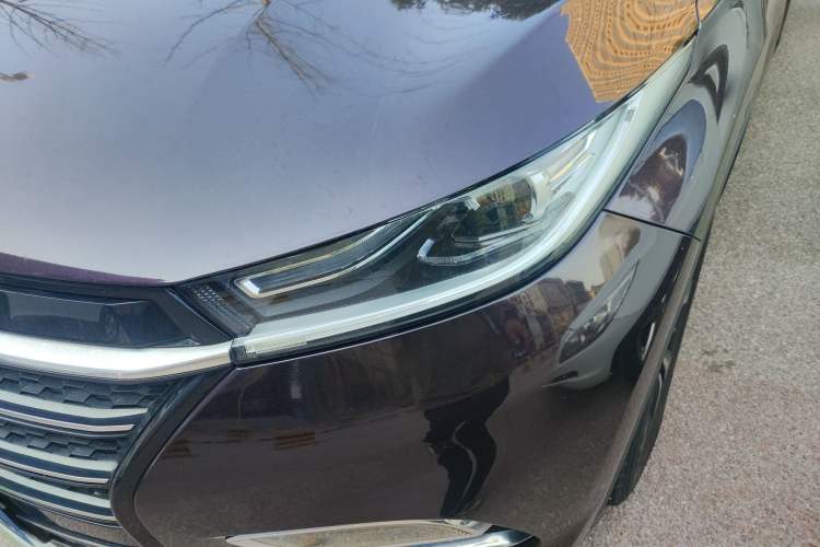 Used EXEED Lingyun 2019 1.6T Two-Wheel-Drive Platinum Edition Left Front Headlight