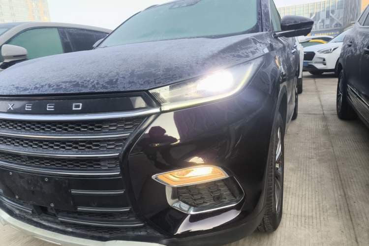 Used EXEED Lingyun 2019 1.6T Two-Wheel Drive Diamond Edition Left Front Headlight