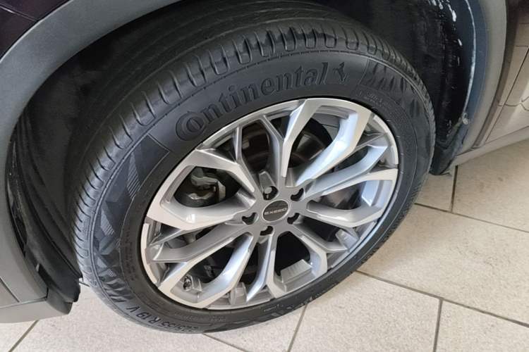 Used EXEED Lingyun 2019 1.6T Two-Wheel Drive Diamond Edition Left Front Wheel Hub