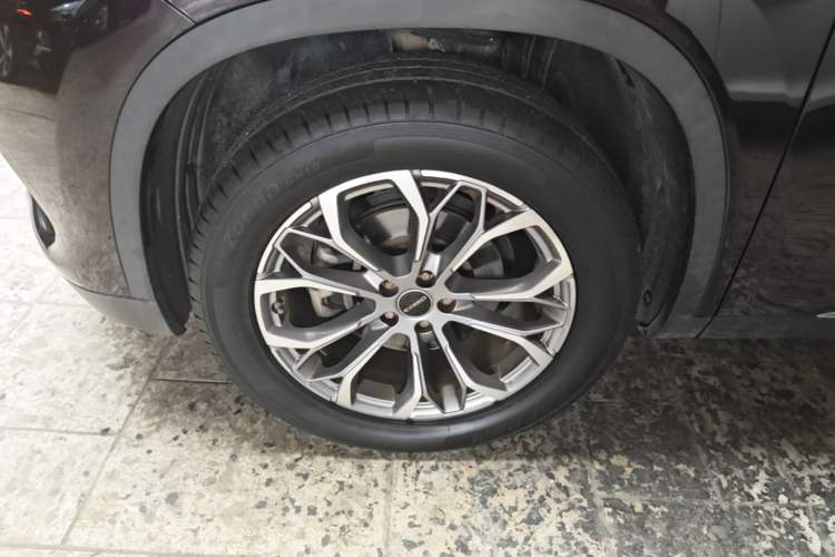 Used EXEED Lingyun 2019 1.6T Two-Wheel Drive Diamond Edition Left Front Wheel Hub