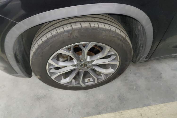 Used EXEED Lingyun 2019 1.6T Two-Wheel Drive Diamond Edition Left Front Wheel Hub
