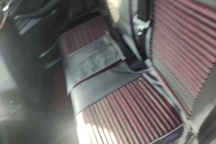 Used EXEED Lingyun 2019 1.6T Two-Wheel Drive Diamond Edition Left Rear Seat