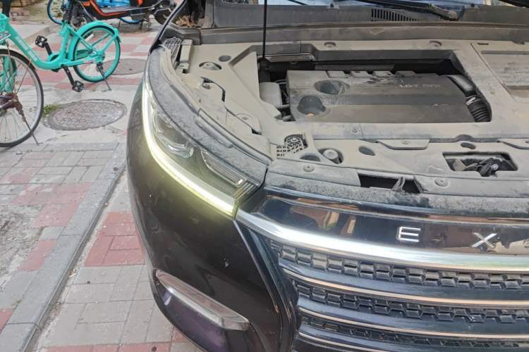 Used EXEED Lingyun 2019 1.6T Two-Wheel Drive Diamond Edition Right Front Headlight