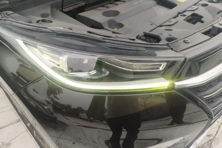 Used EXEED Lingyun 2019 1.6T Two-Wheel Drive Diamond Edition Right Front Headlight
