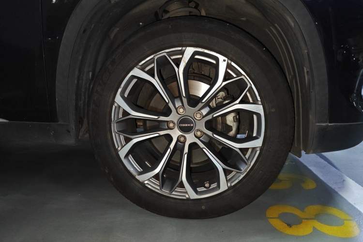 Used EXEED Lingyun 2019 1.6T Two-Wheel Drive Diamond Edition Right Front Wheel Hub