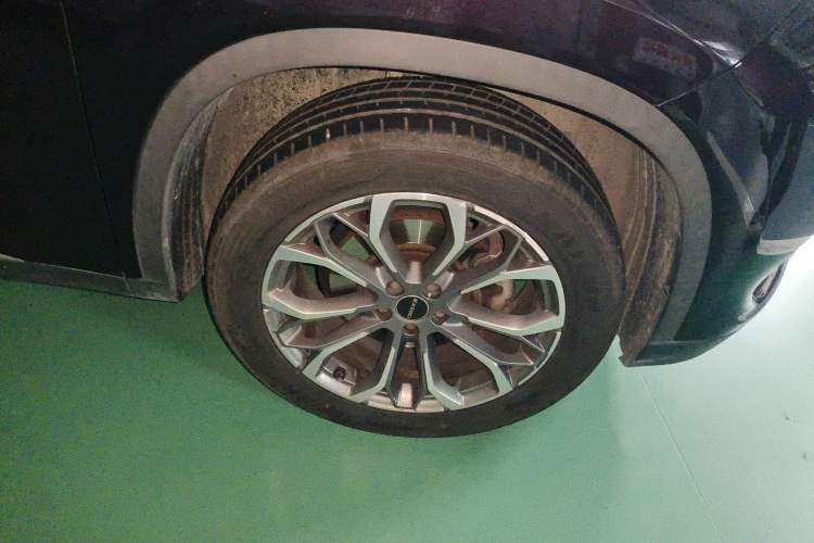 Used EXEED Lingyun 2019 1.6T Two-Wheel Drive Star曜 Edition Right Front Wheel Hub