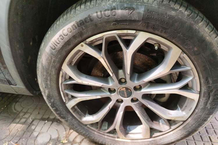 Used EXEED Lingyun 2019 1.6T Two-Wheel Drive Star曜 Edition Right Front Wheel Hub