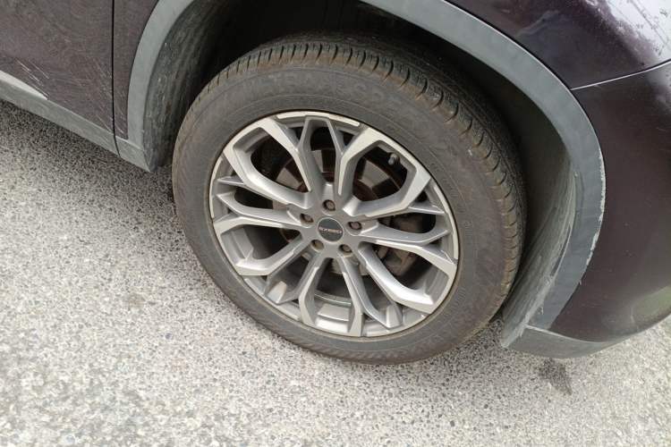 Used EXEED Lingyun 2019 1.6T Two-Wheel Drive Diamond Edition Right Front Wheel Hub