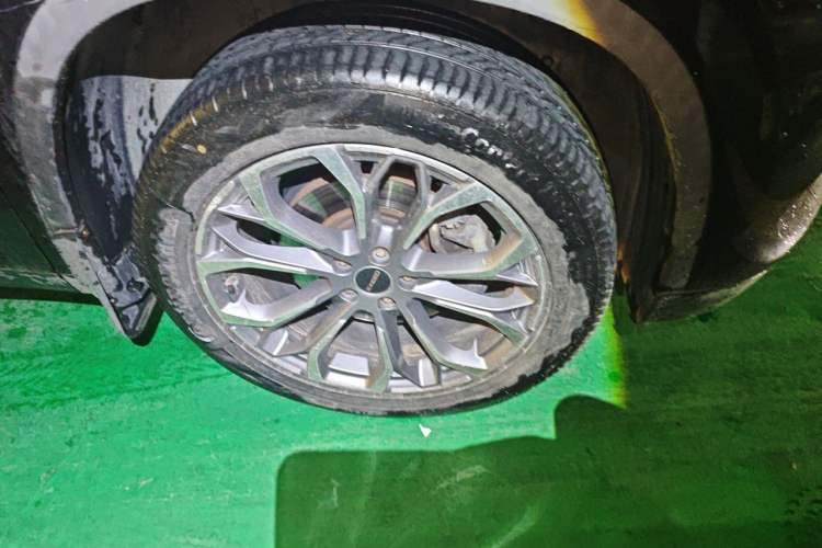 Used EXEED Lingyun 2019 1.6T Two-Wheel Drive Diamond Edition Right Front Wheel Hub