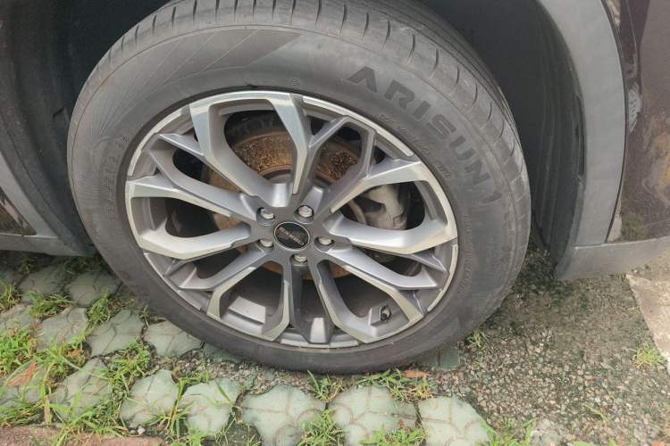Used EXEED Lingyun 2019 1.6T Two-Wheel Drive Diamond Edition Right Front Wheel Hub