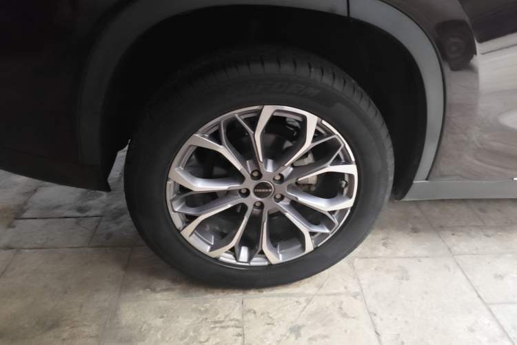 Used EXEED Lingyun 2019 1.6T Two-Wheel Drive Diamond Edition Right Rear Wheel Hub