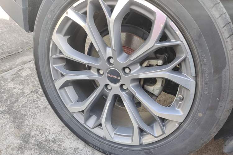 Used EXEED Lingyun 2019 1.6T Two-Wheel Drive Diamond Edition Right Rear Wheel Hub