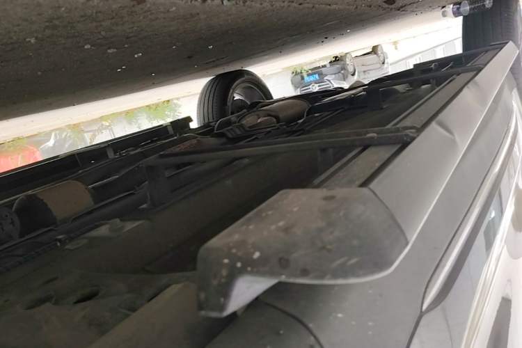 Used EXEED Lingyun 2019 1.6T Two-Wheel Drive Diamond Edition Right Side Sill