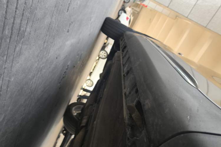 Used EXEED Lingyun 2019 1.6T Two-Wheel Drive Diamond Edition Right Side Sill