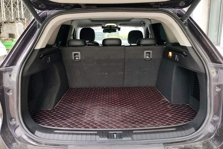 Used EXEED Lingyun 2019 1.6T Two-Wheel Drive Diamond Edition Trunk