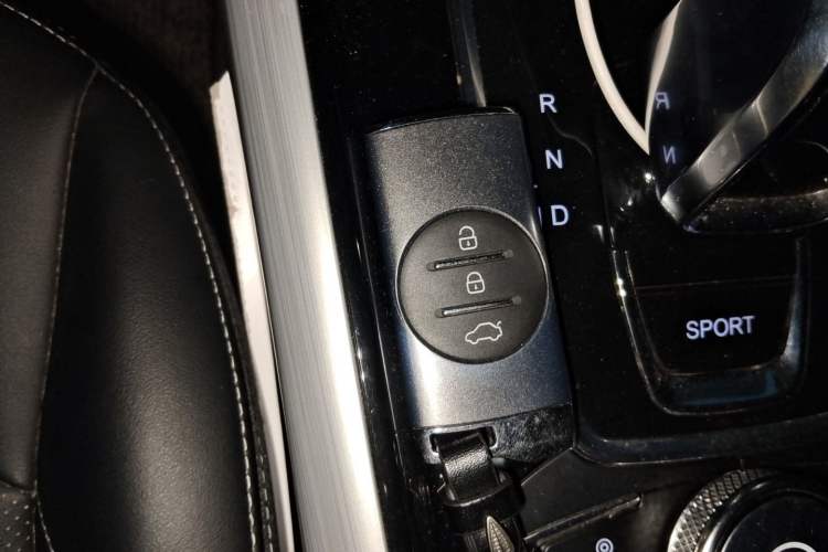 Used EXEED Lingyun 2019 1.6T Two-Wheel Drive Diamond Edition Vehicle Key