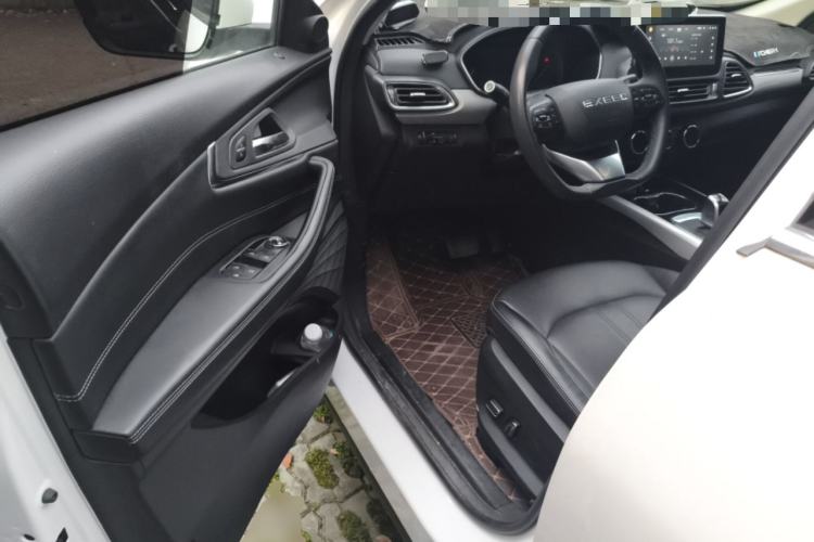 Used EXEED Lingyun 2019 1.6T Two-Wheel-Drive Platinum Edition
