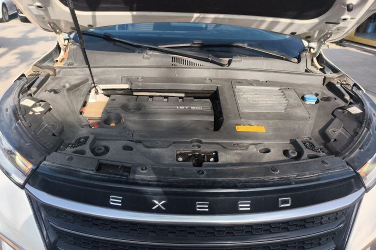 Used EXEED Lingyun 2019 1.6T Two-Wheel Drive Diamond Edition Engine Bay