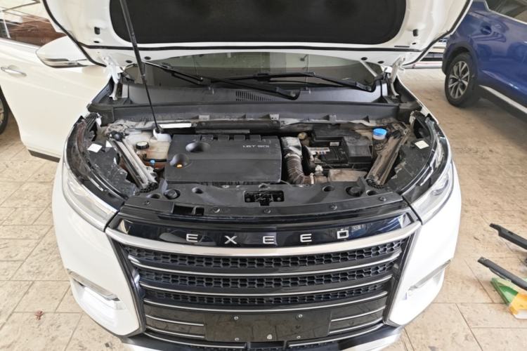 Used EXEED Lingyun 2019 1.6T Two-Wheel Drive Diamond Edition Engine Bay