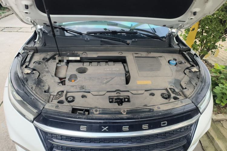 Used EXEED Lingyun 2019 1.6T Two-Wheel Drive Diamond Edition Engine Bay