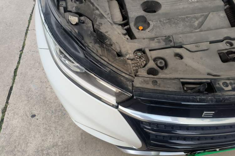 Used EXEED Lingyun 2019 1.6T Two-Wheel Drive Diamond Edition Engine Bay Right